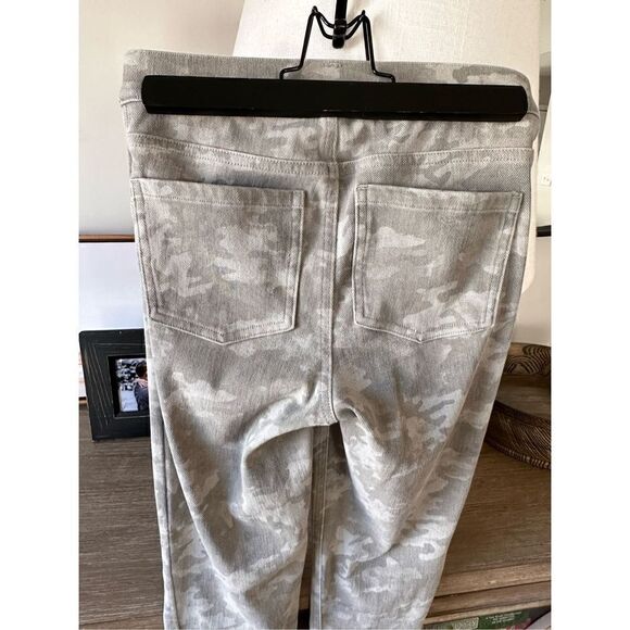 B14 SPANX Stretch Twill Ankle Cargo Pant XSmall - Picture 6 of 7
